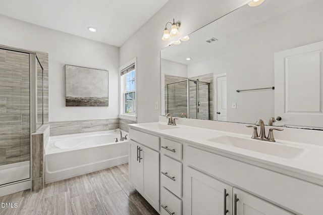1033 Bellewood Park Drive, Angier, NC 27501