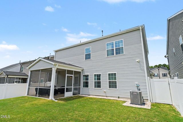 1033 Bellewood Park Drive, Angier, NC 27501