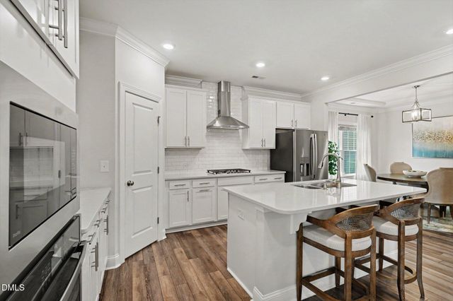 1033 Bellewood Park Drive, Angier, NC 27501