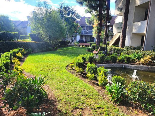 10531 Lakeside Drive I, Garden Grove, CA 92840