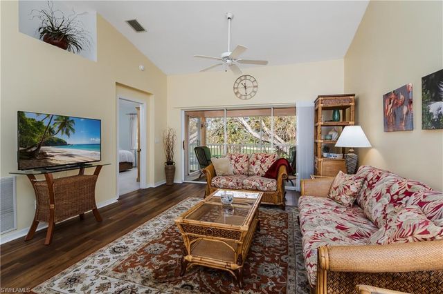 8065 Tiger CV 1611, Naples, FL 34113