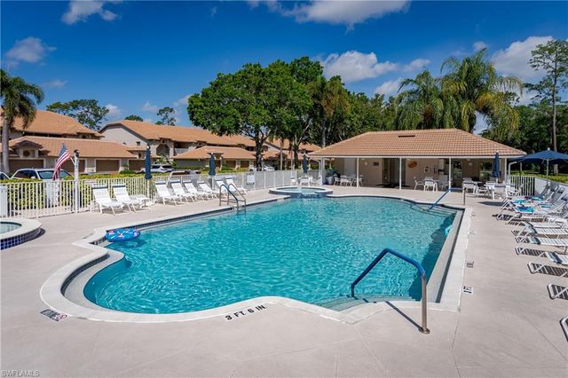 8065 Tiger CV 1611, Naples, FL 34113