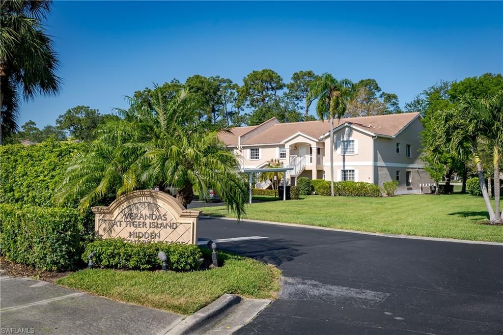 8065 Tiger CV 1611, Naples, FL 34113