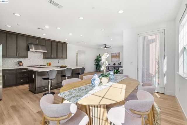 168 E Calder Dr, Mountain House, CA 95391