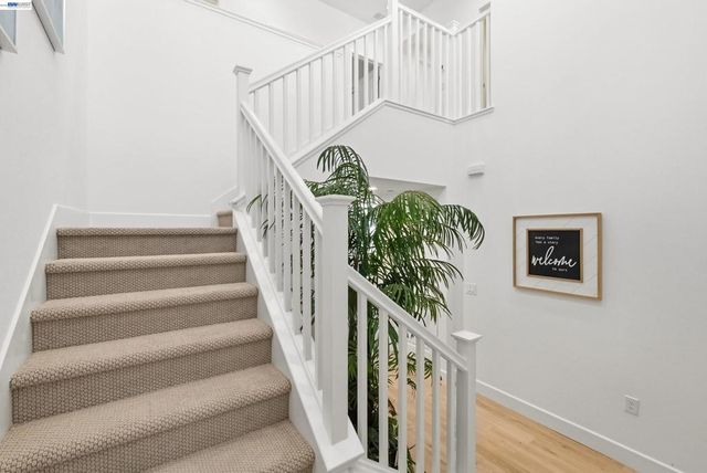 168 E Calder Dr, Mountain House, CA 95391