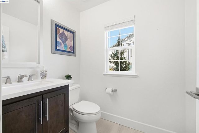 168 E Calder Dr, Mountain House, CA 95391