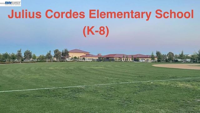 168 E Calder Dr, Mountain House, CA 95391