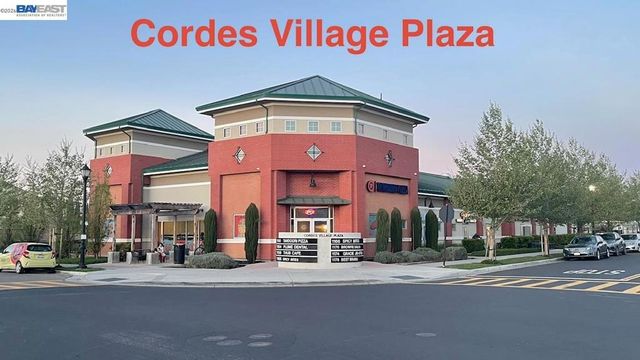 168 E Calder Dr, Mountain House, CA 95391