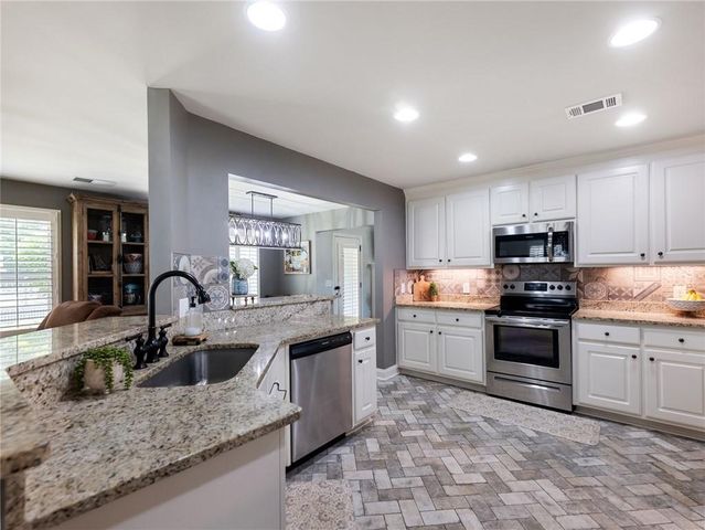 727 Brannon Holder Road, Winder, GA 30680