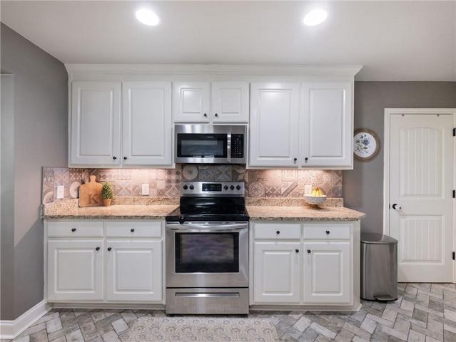727 Brannon Holder Road, Winder, GA 30680