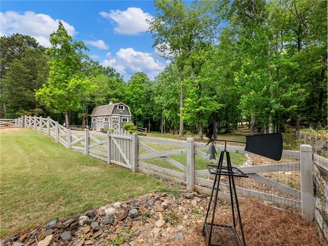 727 Brannon Holder Road, Winder, GA 30680