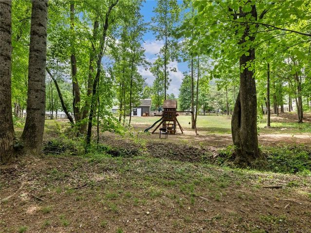 727 Brannon Holder Road, Winder, GA 30680