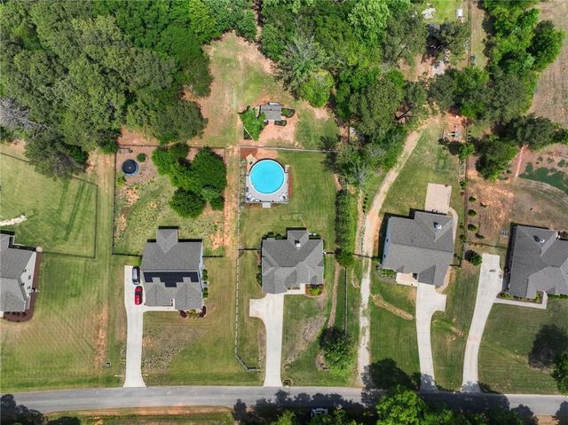 727 Brannon Holder Road, Winder, GA 30680