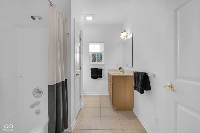 11226 Avila Way, Fishers, IN 46038