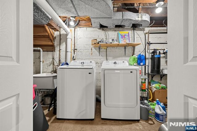 141 Highland Avenue, Bergenfield, NJ 07621