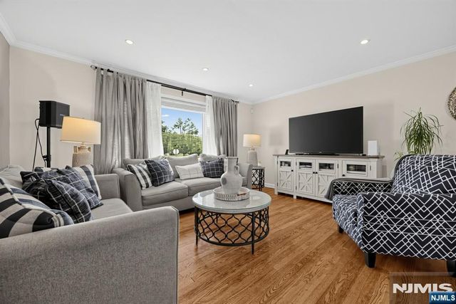 141 Highland Avenue, Bergenfield, NJ 07621