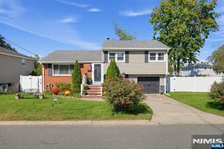141 Highland Avenue, Bergenfield, NJ 07621