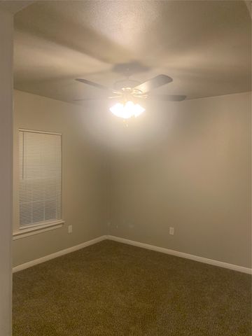 1210 N Frances Street, Terrell, TX 75160