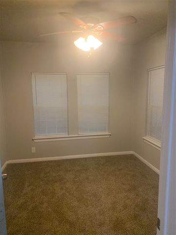 1210 N Frances Street, Terrell, TX 75160