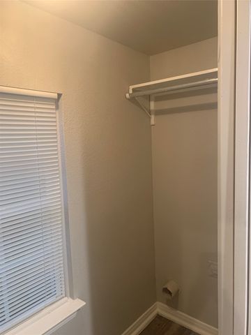 1210 N Frances Street, Terrell, TX 75160