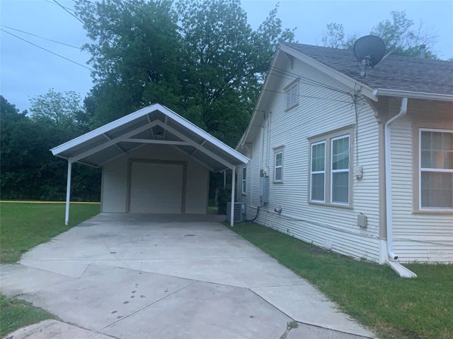 1210 N Frances Street, Terrell, TX 75160