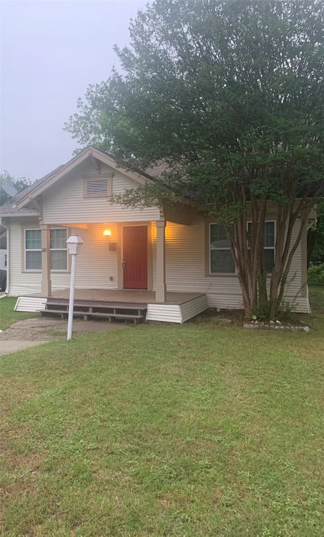 1210 N Frances Street, Terrell, TX 75160