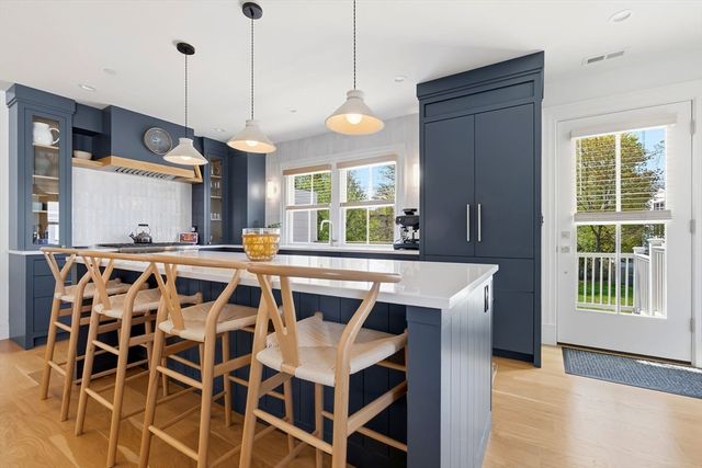 8 Milk Street B, Newburyport, MA 01950