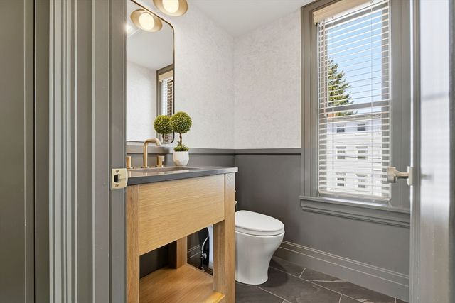 8 Milk Street B, Newburyport, MA 01950