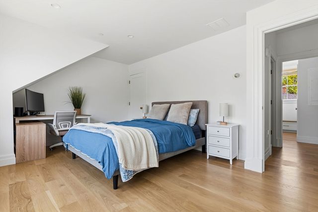 8 Milk Street B, Newburyport, MA 01950