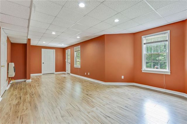44 Valleyside Drive S, Dallas, GA 30157