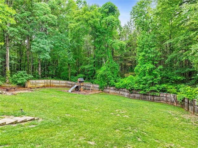 44 Valleyside Drive S, Dallas, GA 30157