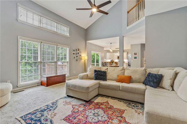 44 Valleyside Drive S, Dallas, GA 30157