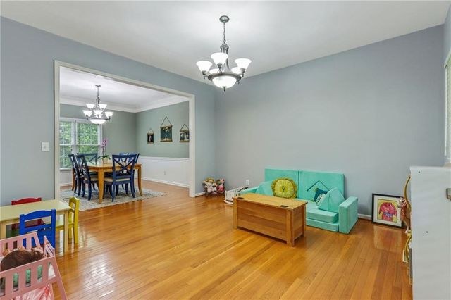 44 Valleyside Drive S, Dallas, GA 30157