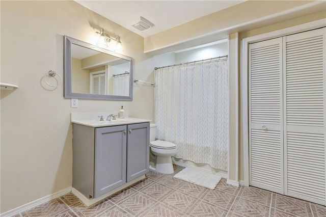 44 Valleyside Drive S, Dallas, GA 30157