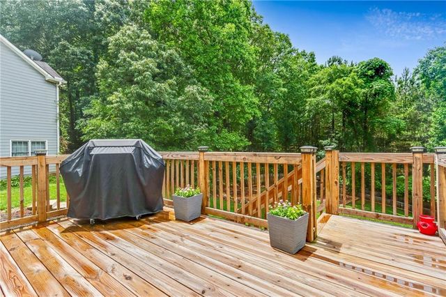 44 Valleyside Drive S, Dallas, GA 30157