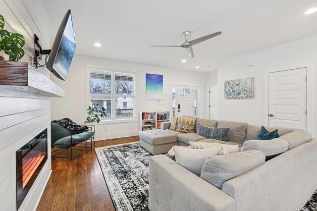 1908 12th Ave, N, Nashville, TN 37208