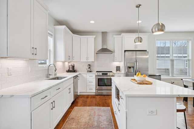 1908 12th Ave, N, Nashville, TN 37208