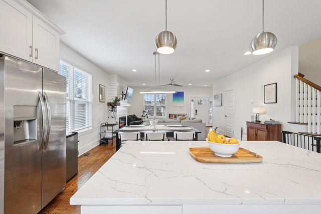 1908 12th Ave, N, Nashville, TN 37208