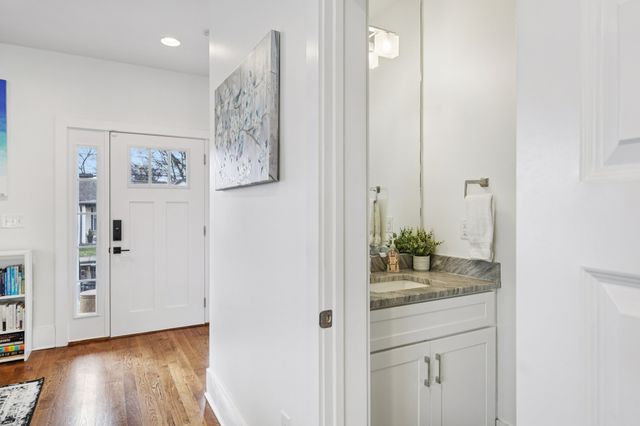 1908 12th Ave, N, Nashville, TN 37208