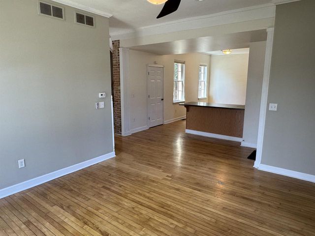 189 S High Street, Janesville, WI 53548