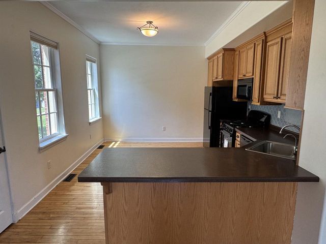 189 S High Street, Janesville, WI 53548