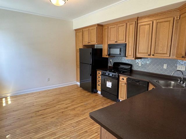 189 S High Street, Janesville, WI 53548
