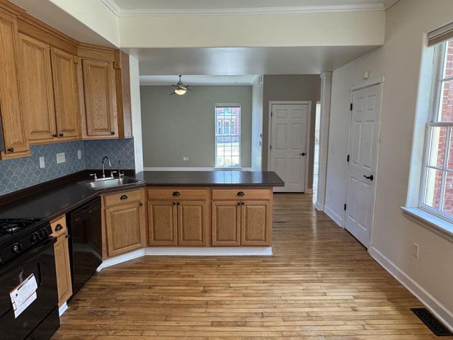 189 S High Street, Janesville, WI 53548