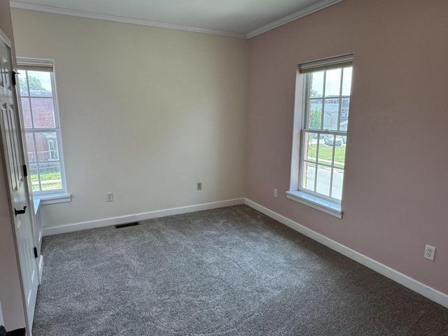 189 S High Street, Janesville, WI 53548