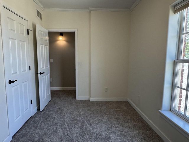 189 S High Street, Janesville, WI 53548