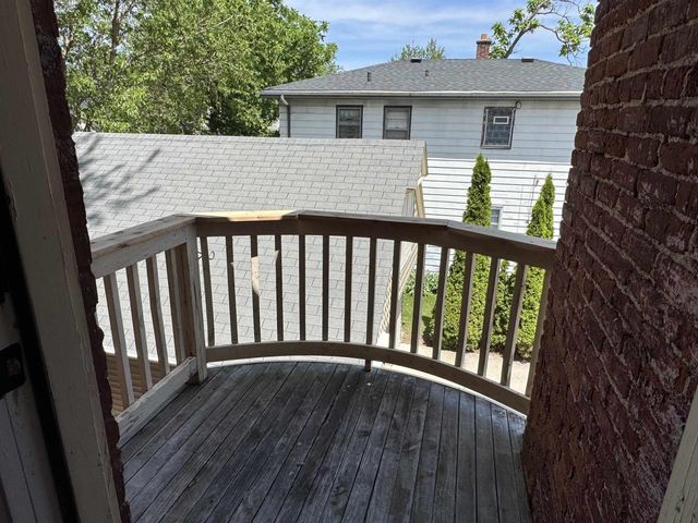 189 S High Street, Janesville, WI 53548