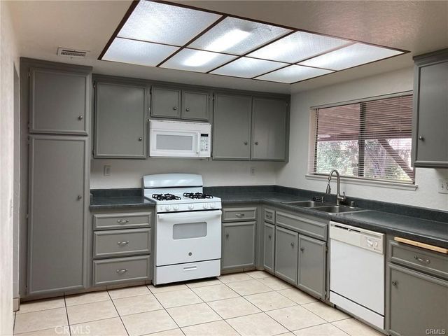 9934 La Vine, Rancho Cucamonga, CA 91701