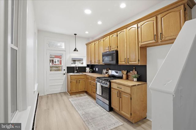 327 HAZEL ST, Lancaster, PA 17603