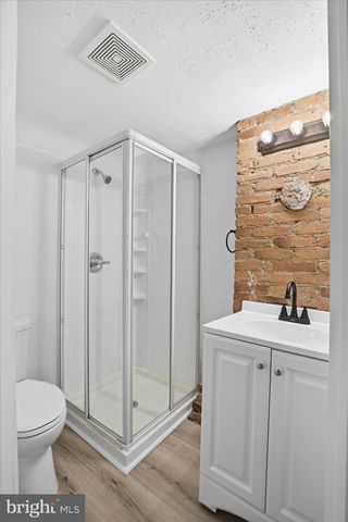 327 HAZEL ST, Lancaster, PA 17603