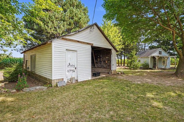 6564 N Crapo Road, Saint Louis, MI 48880